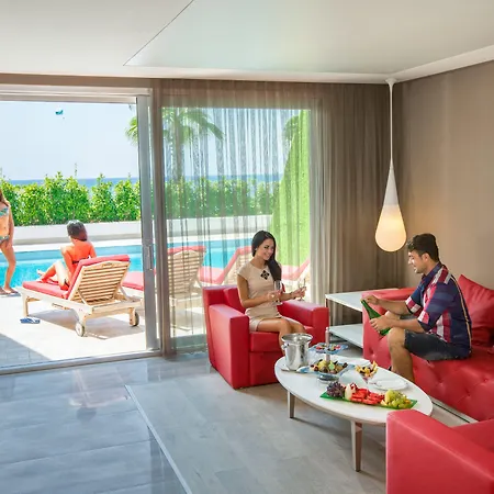 Adam & Eve Hotel 4*