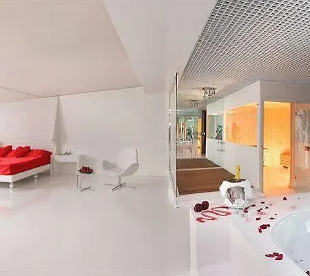 Hotel Adam & Eve 4*